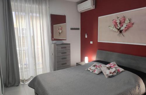 Mazzeo Apartment | Idyllic Casa Orchidea Mazzeo with Ocean View & Family Features
