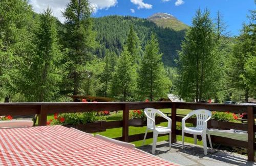 Courmayeur Ski Chalet | Pet-Friendly Casa Ornella - Baita Pra Sec, Rated 9.8/10