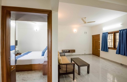 Yelahanka Hotel | Casa Oro