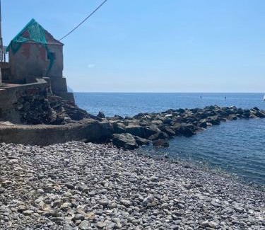 Quinto al Mare Apartment | Cozy Casa ORRI by Farris & Cors: Oceanfront Retreat