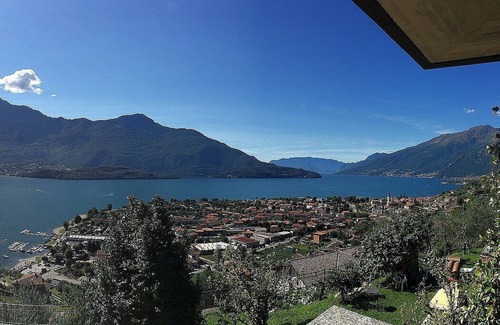 Vercana House | Casa Osmanto: Cozy Lake Como Apartment with Free Wi-Fi