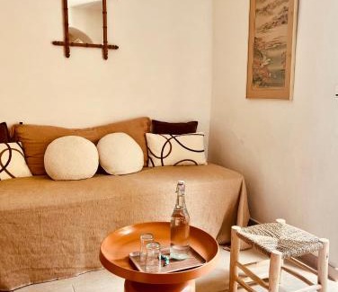 Condorcet Bed & Breakfast | Pet-Friendly Retreat at Casa Ostara with Pool Access