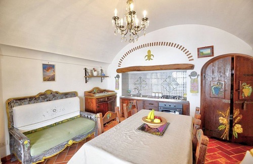 Path of the Gods House | Sunlit Casa Osvalda: Guest Rated 9.8 with Free Wi-Fi