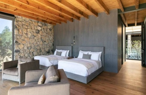 Valle de Bravo House | Relaxing Retreat at Casa Otero: Lakeside Escape Awaits