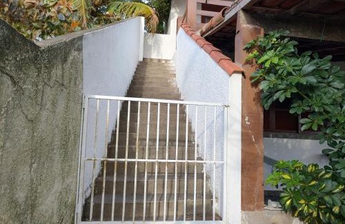 Sao Pedro da Aldeia House | Beachfront Bliss: Casa pé na areia - 10/10 Guest Rated