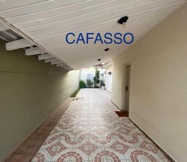Jardim Centenario House | Beachfront Casa Pé na Areia with Pool Steps from the Ocean