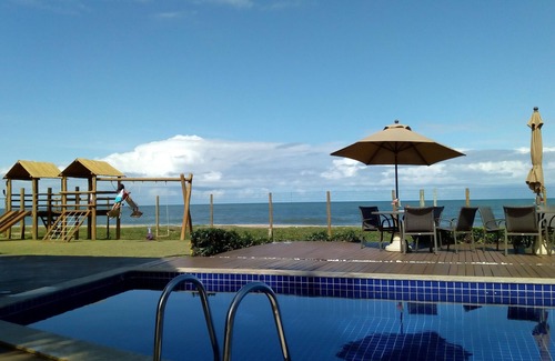Bela Vista House | Relax at Casa Pé na Areia with Ocean Views and Pool