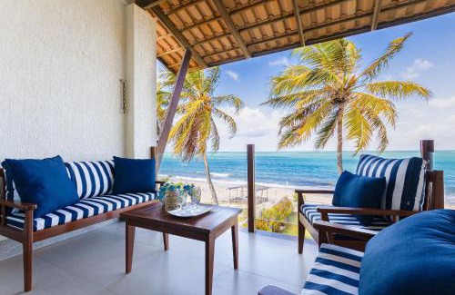 Muriu House | Oceanfront Retreat: Casa Pérolas by Carpediem Awaits