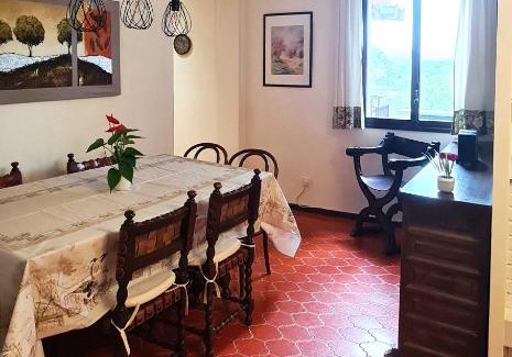 San Martin de Valdeiglesias Apartment | Inviting Casa Pini: Family-Friendly Retreat with High Ratings