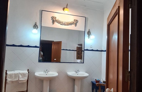 Huete Hotel | Experience Casa Palacio Conde de Garcinarro: 8.8/10 Rated Stay