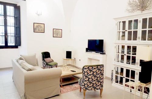 Santiago Apartment | Elegant Stay at Casa Palacio Muñoz Chaves - 4-Star Retreat