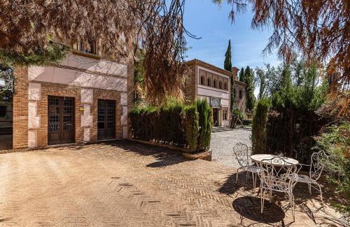 Toledo Villa | Experience Elegance at Palacete Cigarral Toledo