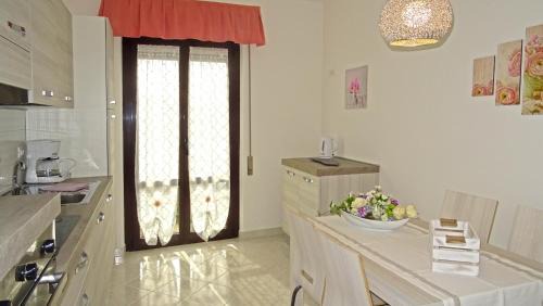 Voltino Apartment | Child-Friendly Casa Palanca: Guest Rated 9.8 Lake Views