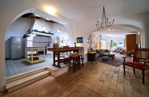 Pata de Cima Villa | Discover Casa Palmeira: Enchanting Private Oasis Awaits