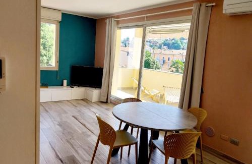 Intra Apartment | Casa Palmy