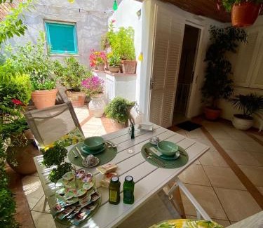 Marina Grande House | Inviting Casa Pamela: Guest Rated 9.4, Family-Friendly Stay