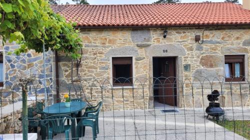 Tufions House | Family-Friendly Retreat at Casa Pandeiras - Pet Welcoming