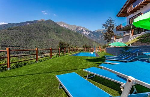 Val Maria-Pur Apartment | Elegant Casa Panorama - Ledro House with Ocean Views
