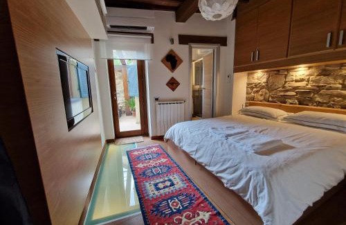 Giugnano House | Pet-Friendly Casa Papalino with Hot Tub & Top Guest Rating