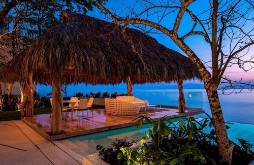 Mismaloya House | CASA PAPELILLOS/Perfect for Weddings, Special Events and Parties.