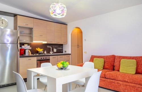 Recanati Apartment | Relax at Casa Paraìso with Oceanfront Views & Family-Friendly Amenities