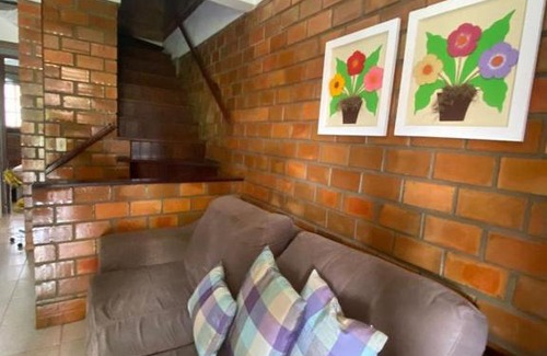 Novo Gravata Ski Chalet | Pet-Friendly Casa Paraíso: Oceanfront Bliss with Pool
