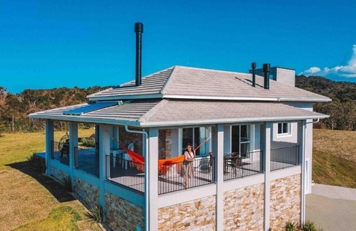 Rancho Queimado House | Discover Casa Paraíso do Sol - Pet Friendly Getaway