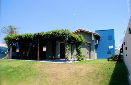 Bonito House | Pet-Friendly Casa com 3 Suítes e Avaliação de 9.7/10