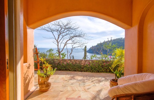 Zihuatanejo House | Discover CASA PARAISO: 10/10 Rated Experience in Zihuat
