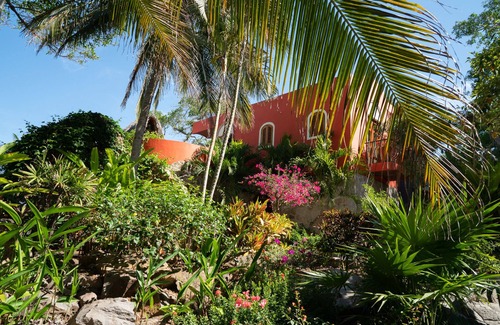 Platanitos Villa | Casa Paraiso: Oceanfront Escape with Pool and Spa Access