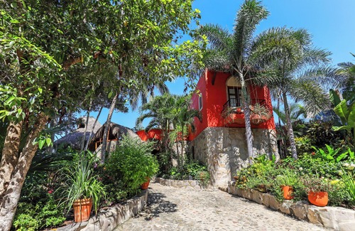 Platanitos Villa | Casa Paraiso: Oceanfront Escape with Pool and Spa Access