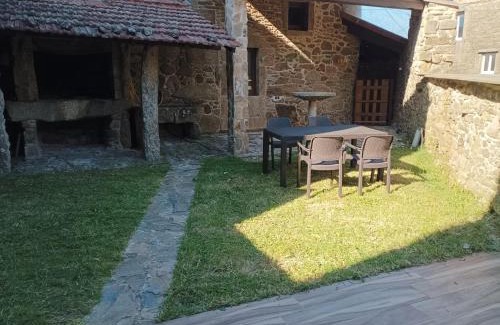 Dumbria House | Family-Friendly Stay at Casa Paris, Costa da Morte