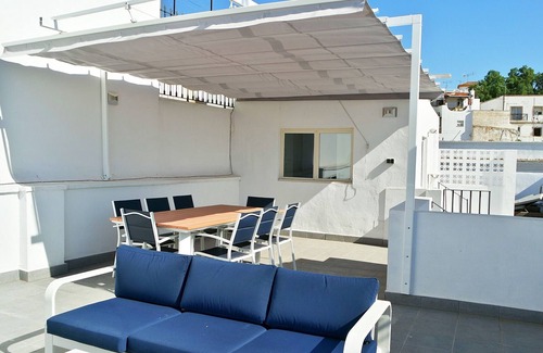 Ayamonte Ski Chalet | Elegant Casa Parque in Ayamonte Centre with Spa & Kitchen