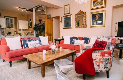 Ljuta House | Experience Casa Pasinovic: Ocean View & Family-Friendly Stay