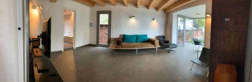San Mariano Apartment | Casa Paslawski: Family-Friendly Stay with Breakfast Included