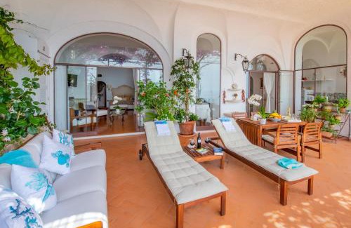 Positano House | Unforgettable Stay at Casa Passalacqua - 4-Star Comfort