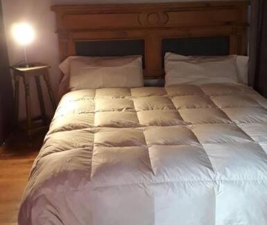 Macrozona Bahia Redonda y Primeros Faldeos House | Cozy Casa Patagonica: Pet-Friendly with Hot Tub Access