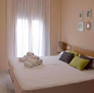 Santiago Apartment | Relax at Casa Patio las Palmeras Córdoba with Pool & Views