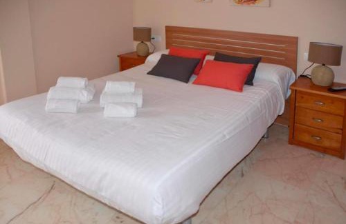 Santiago Apartment | Relax at Casa Patio las Palmeras Córdoba with Pool & Views