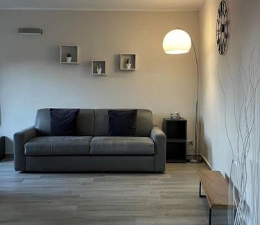 Barolo Apartment | Child-Friendly Stay at Casa Patrito - Appartamento Dolcetto