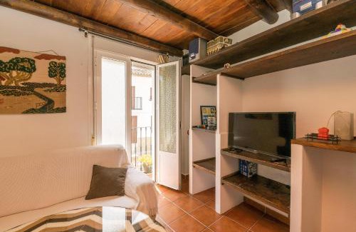 Benamahoma Apartment | Experience Comfort at Casa Paula - Rated 7.7/10 by Guests