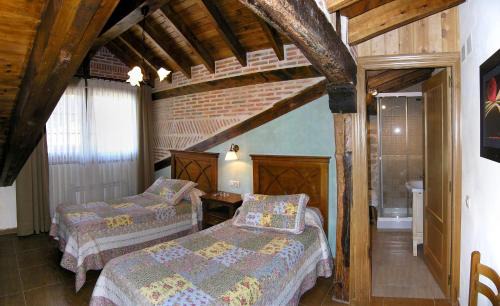 Los Corrales de Buelna House | Family-Friendly Casa Paulino with Great Dining Options