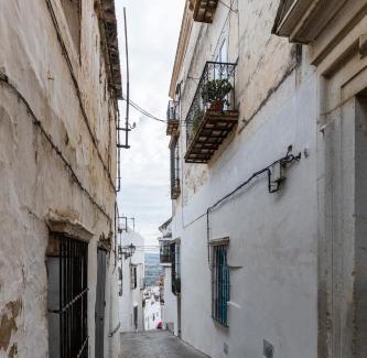 Arcos de la Frontera House | Discover Casa PauMar: Your Family-Friendly Retreat