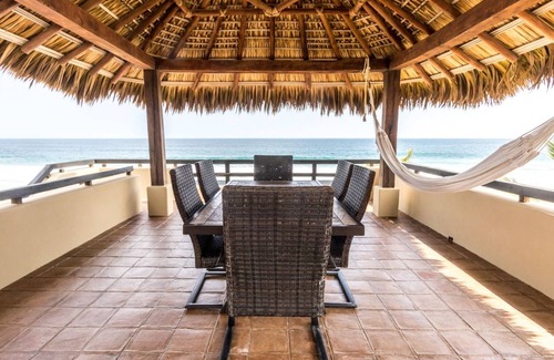 San Pedro Mixtepec Villa | Casa Paz - Oceanfront Villa with Private Pool & Spa Amenities