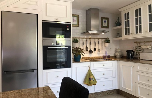 Viana do Castelo Cottage | Casa Pedro and Inês - Cozy Getaway on the Green Coast