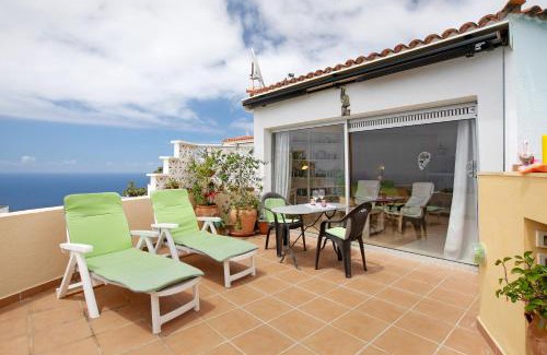 Puntillo del Sol Apartment | Indulge at Casa Pelican: Poolside Retreat with 9.2 Rating