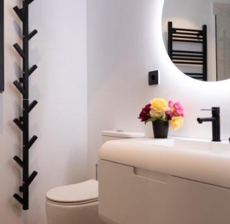 Polientes House | Casa Pepin: 4-Star Family-Friendly Escape with Pet Perks
