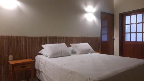 Pirenopolis House | Casa Pequizeiro: Oceanfront Retreat with Exceptional Reviews