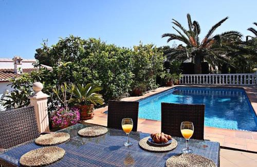 Balcon del Mar Villa | Discover Casa Pera: Family-Friendly Retreat with Pool