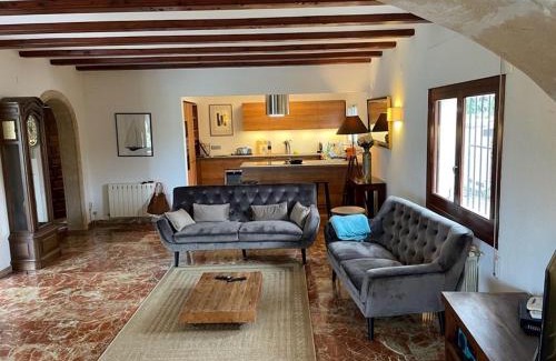 Balcon del Mar Villa | Discover Casa Pera: Family-Friendly Retreat with Pool